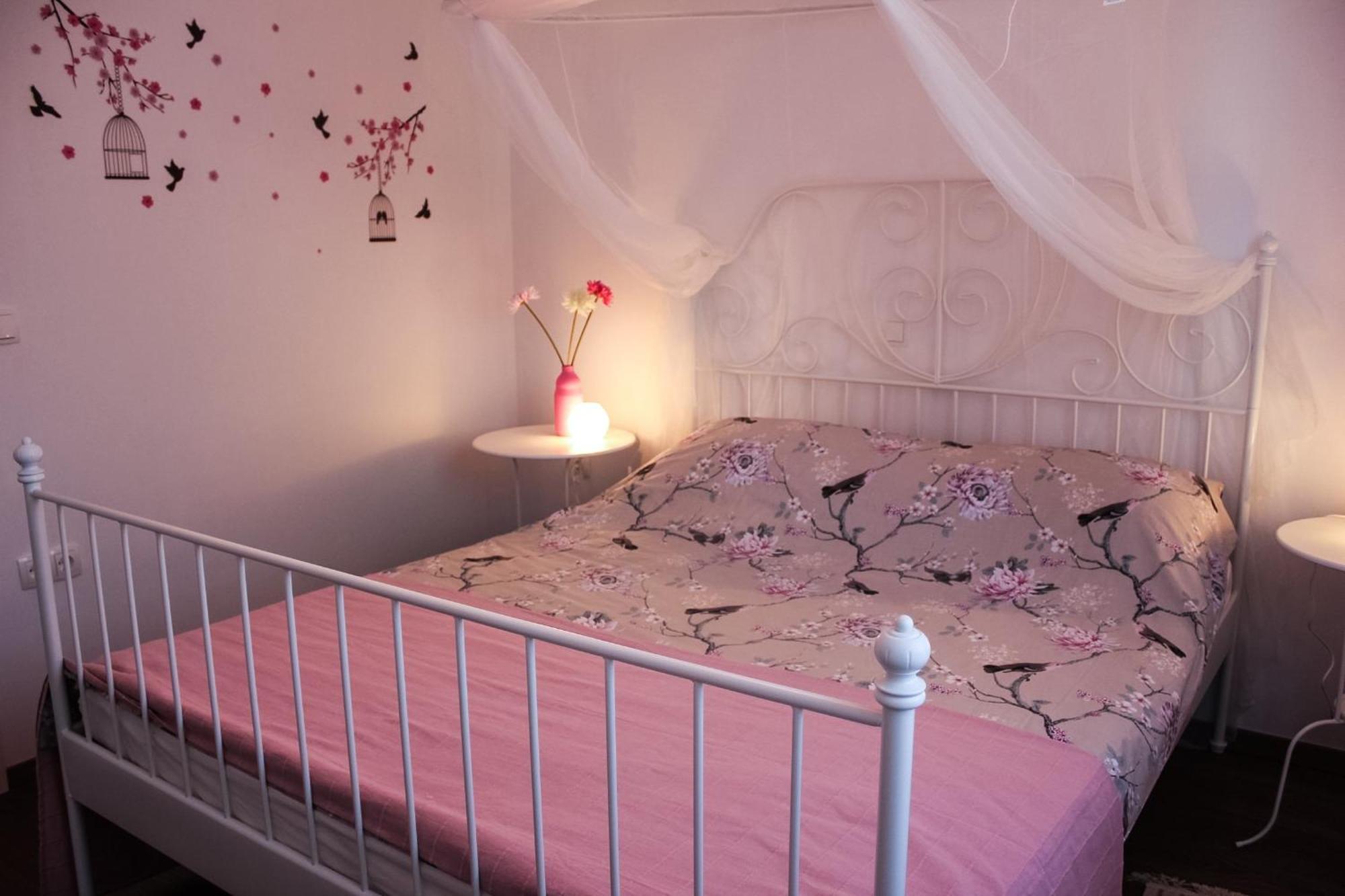 Elvira Apartment *
