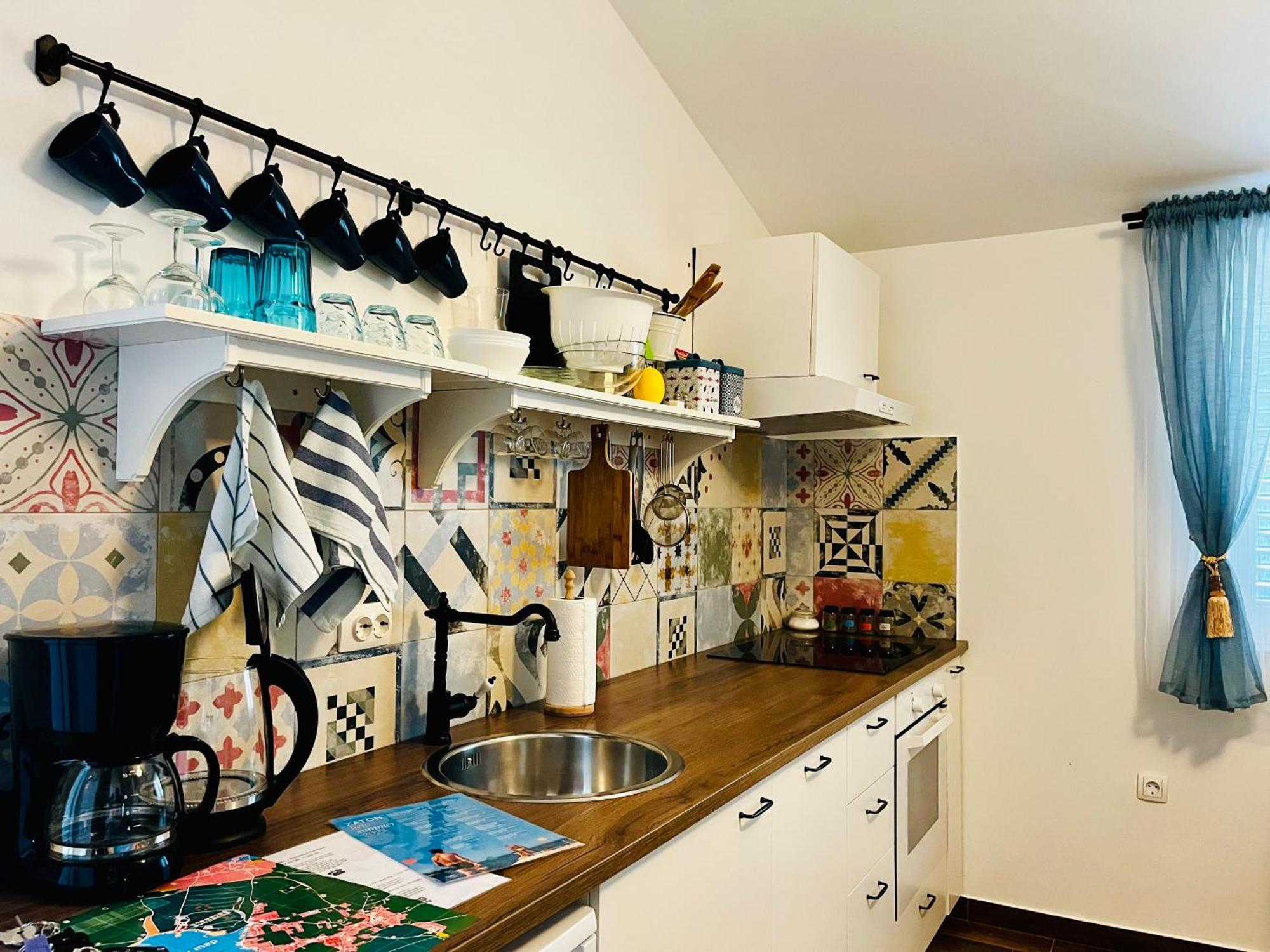 Elvira Apartment *